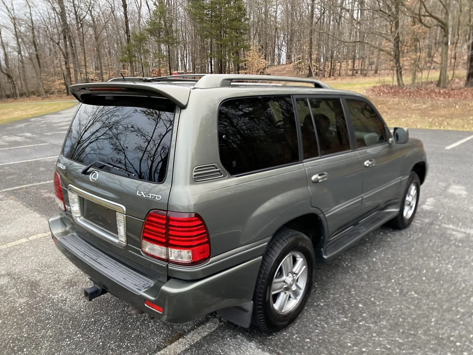 2006 Lexus LX 2nd Gen - Image 19 of 31