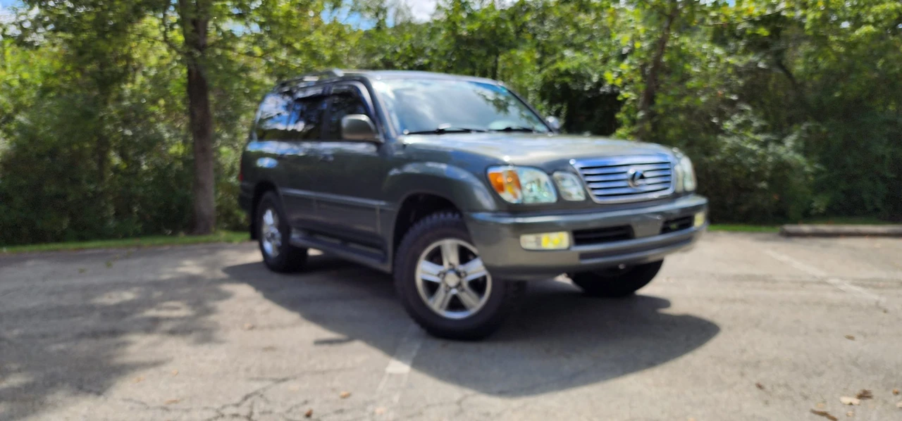 2006 Lexus LX 2nd Gen - Image 23 of 31