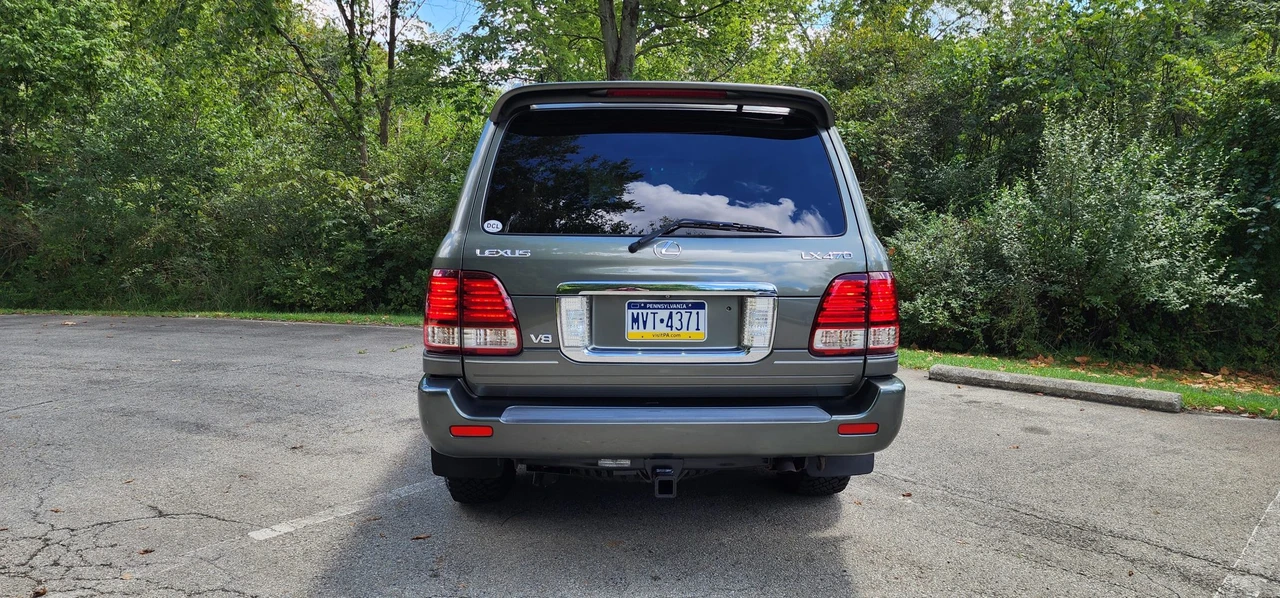 2006 Lexus LX 2nd Gen - Image 13 of 31