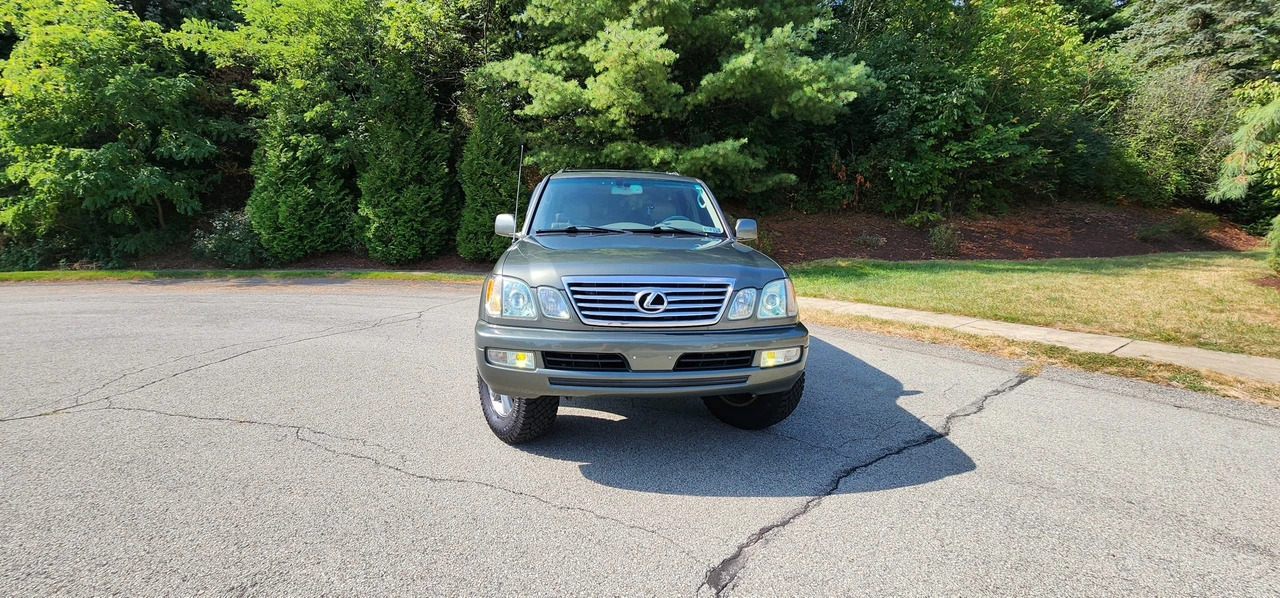 2006 Lexus LX 2nd Gen - Image 26 of 31