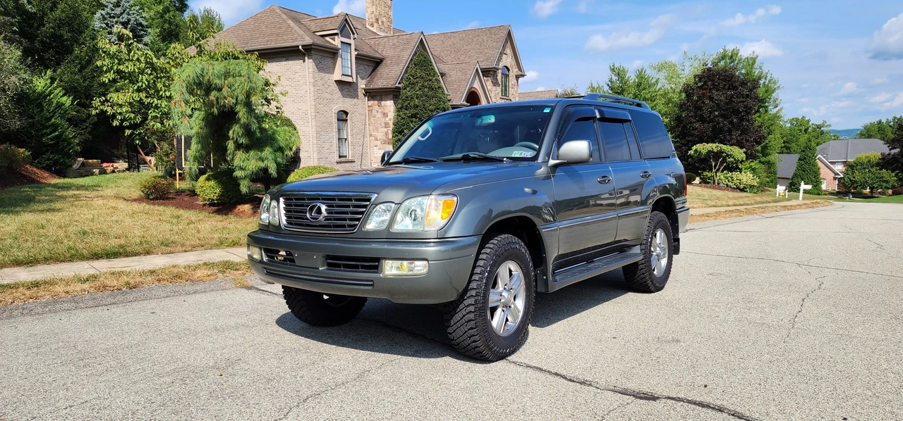 2006 Lexus LX 2nd Gen - Image 29 of 31