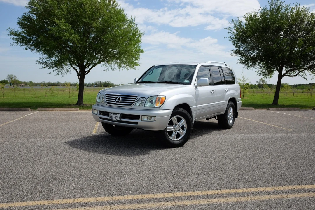 2006 Lexus LX 2nd Gen - Image 30 of 31
