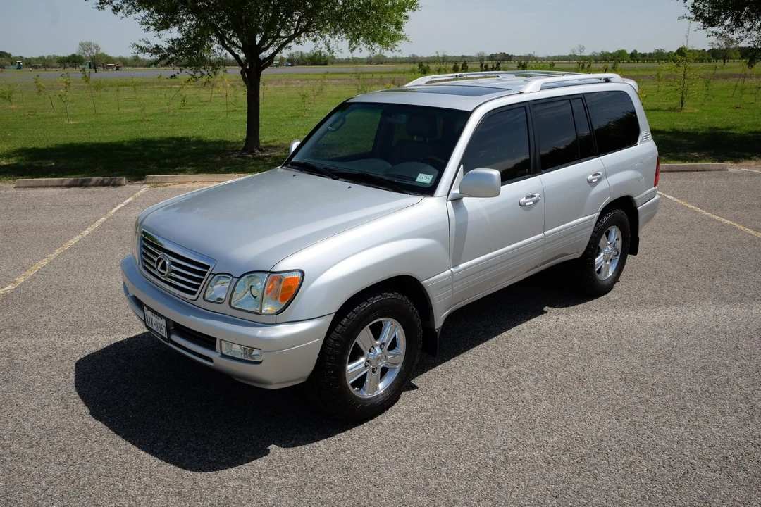 2006 Lexus LX 2nd Gen - Image 31 of 31