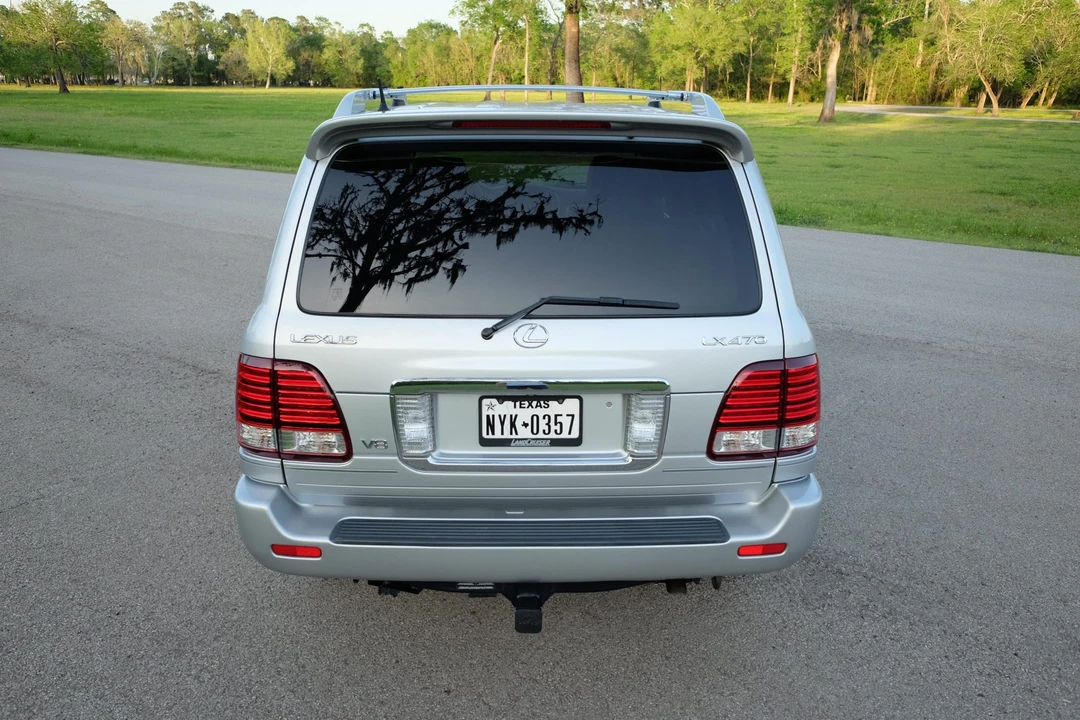 2006 Lexus LX 2nd Gen - Image 26 of 31