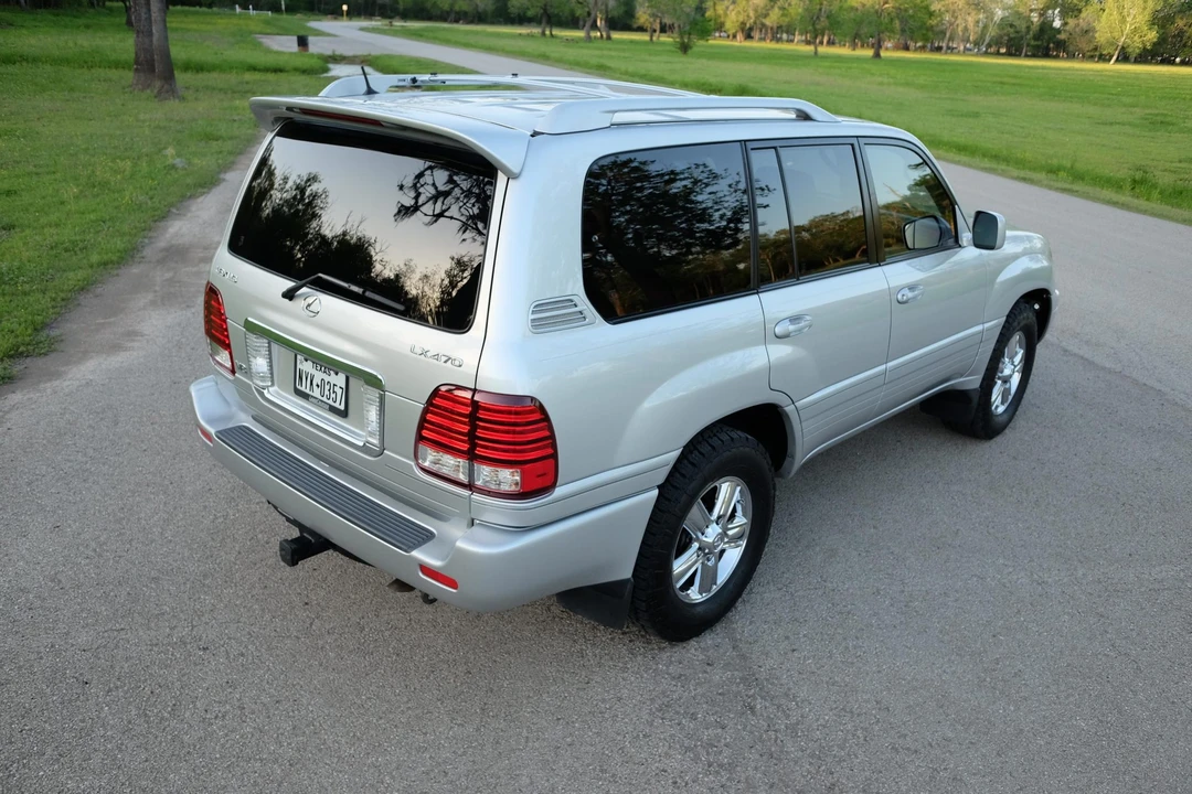 2006 Lexus LX 2nd Gen - Image 20 of 31
