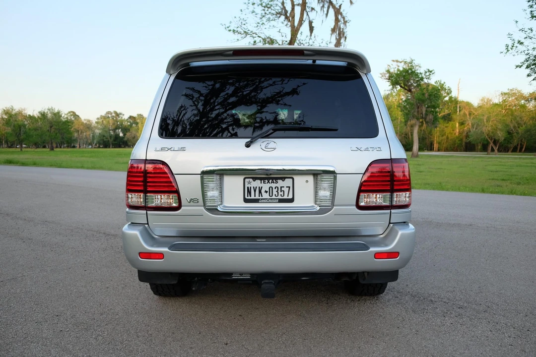 2006 Lexus LX 2nd Gen - Image 25 of 31