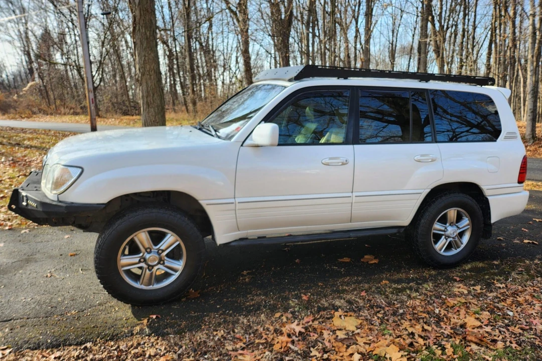2006 Lexus LX 2nd Gen - Image 13 of 31