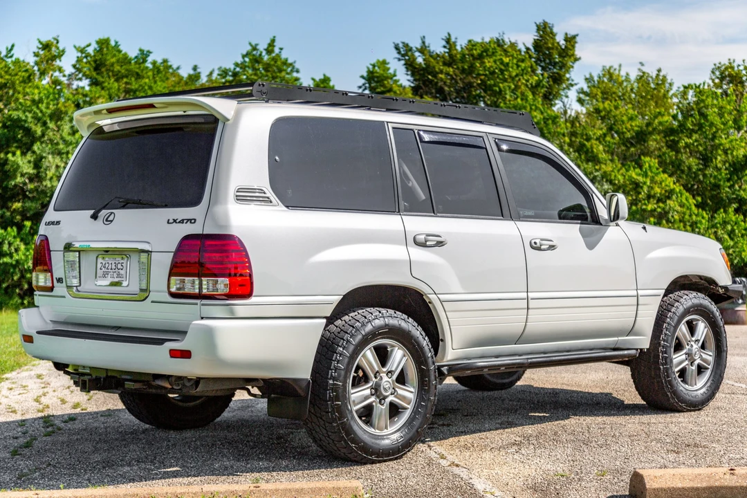 2006 Lexus LX 2nd Gen - Image 7 of 31