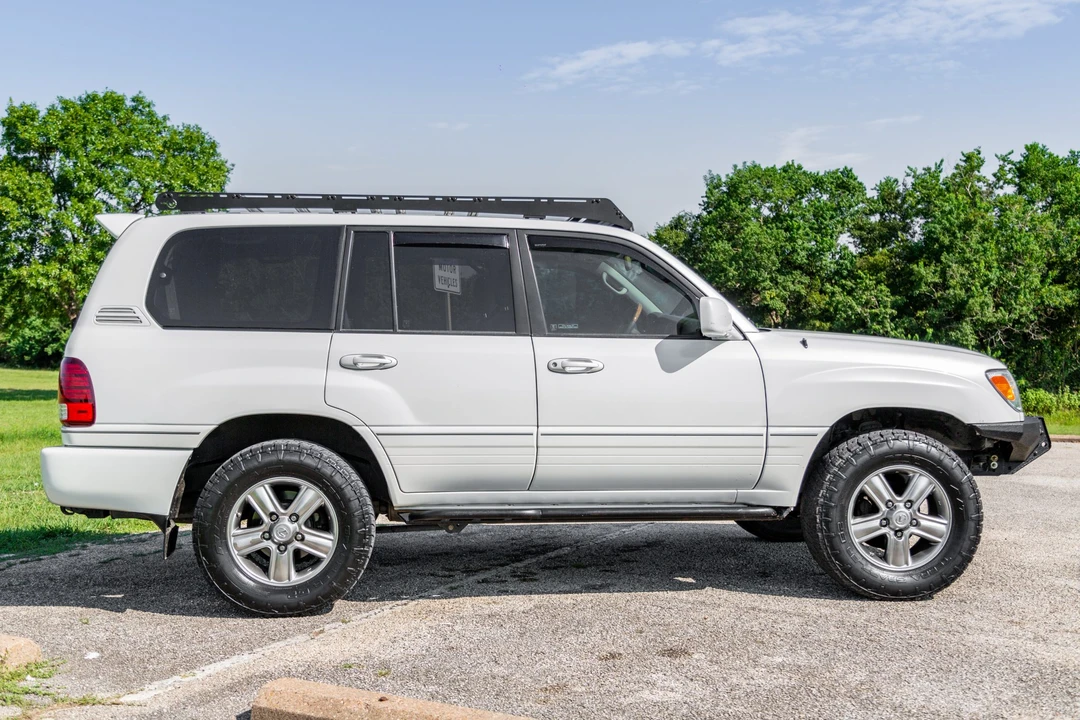 2006 Lexus LX 2nd Gen - Image 8 of 31