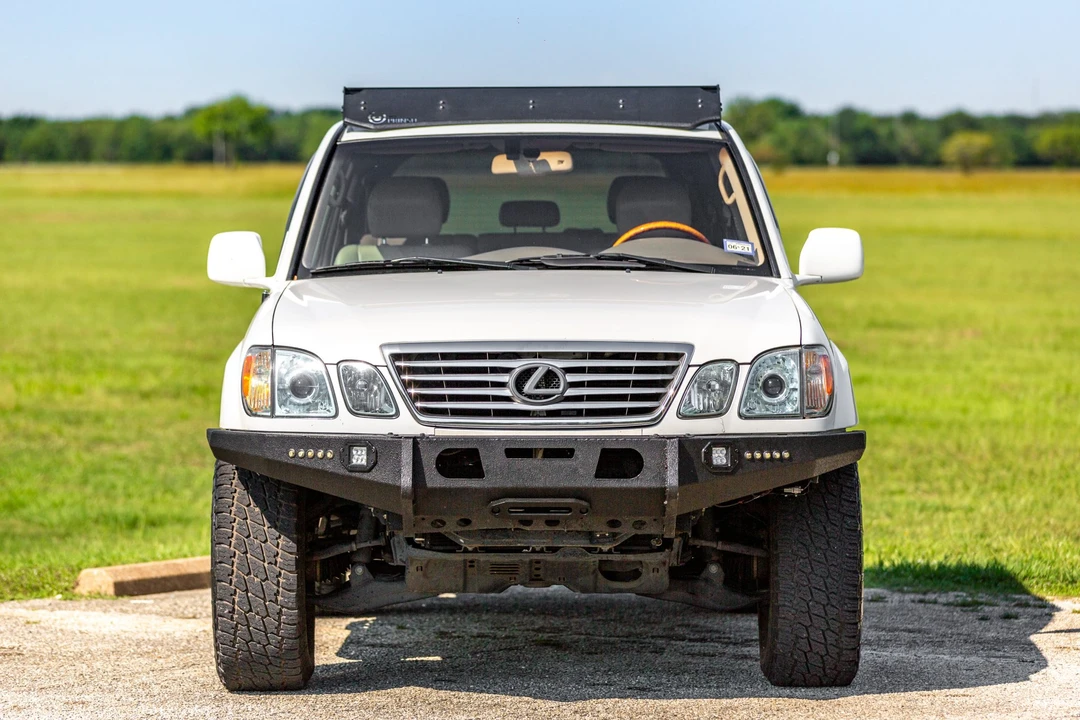 2006 Lexus LX 2nd Gen - Image 10 of 31
