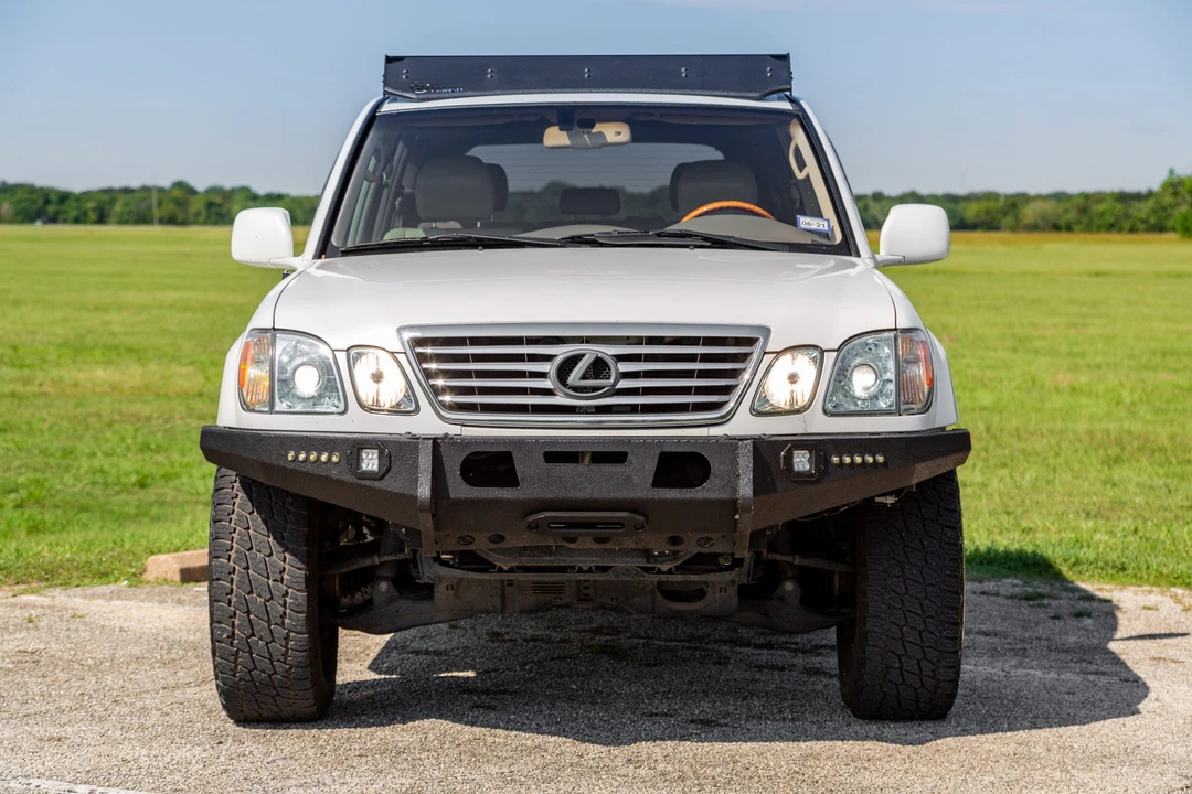 2006 Lexus LX 2nd Gen - Image 11 of 31