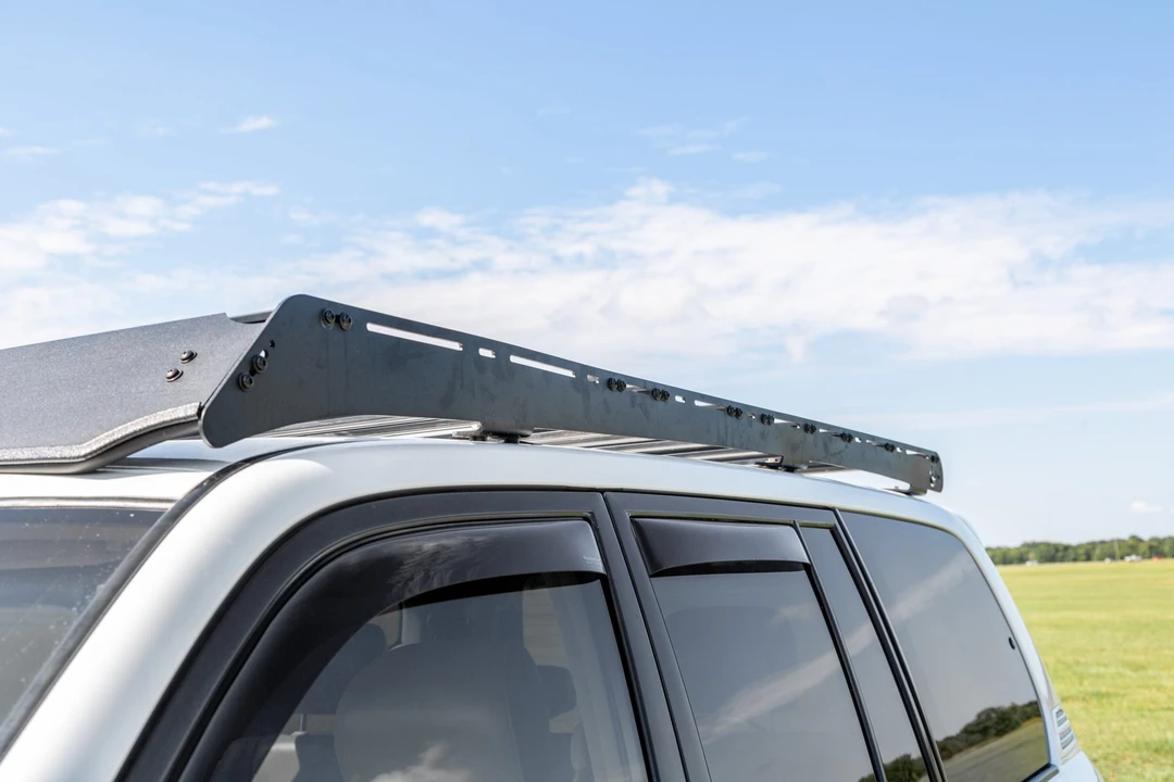 2006 Lexus LX 2nd Gen - Image 26 of 31