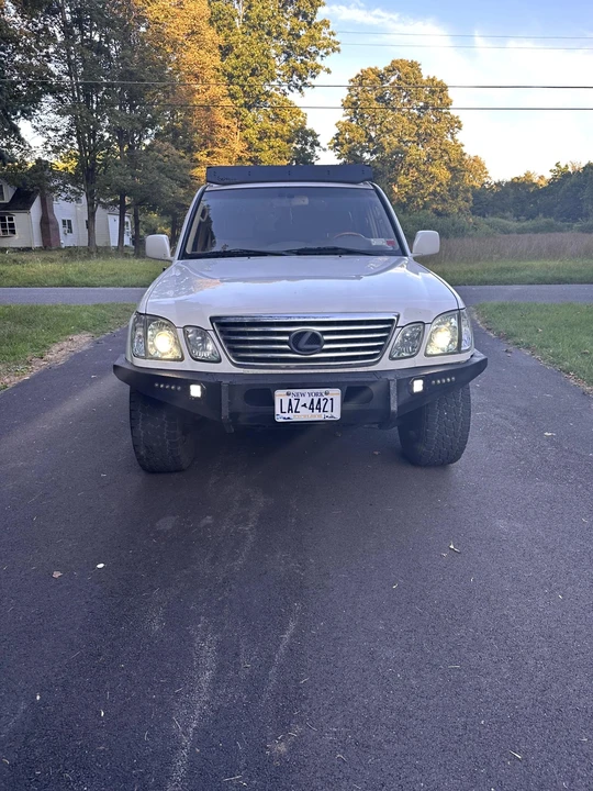 2006 Lexus LX 2nd Gen - Image 17 of 31