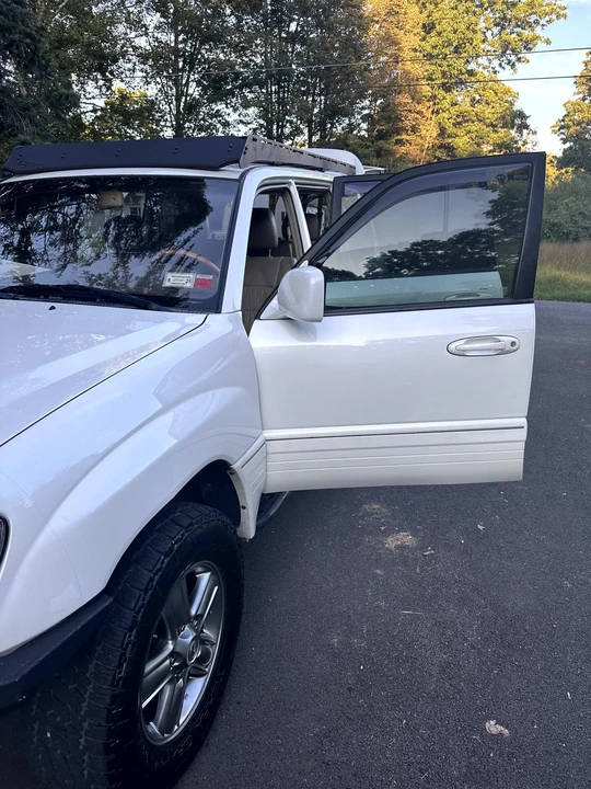 2006 Lexus LX 2nd Gen - Image 30 of 31