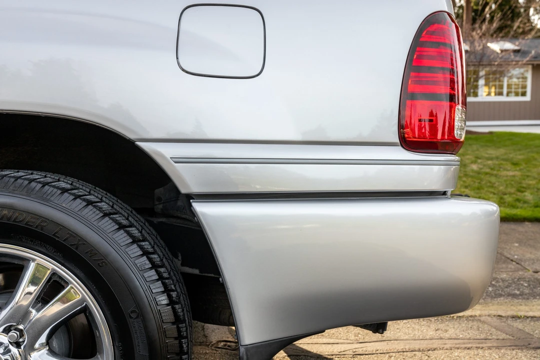 2006 Lexus LX 2nd Gen - Image 14 of 31