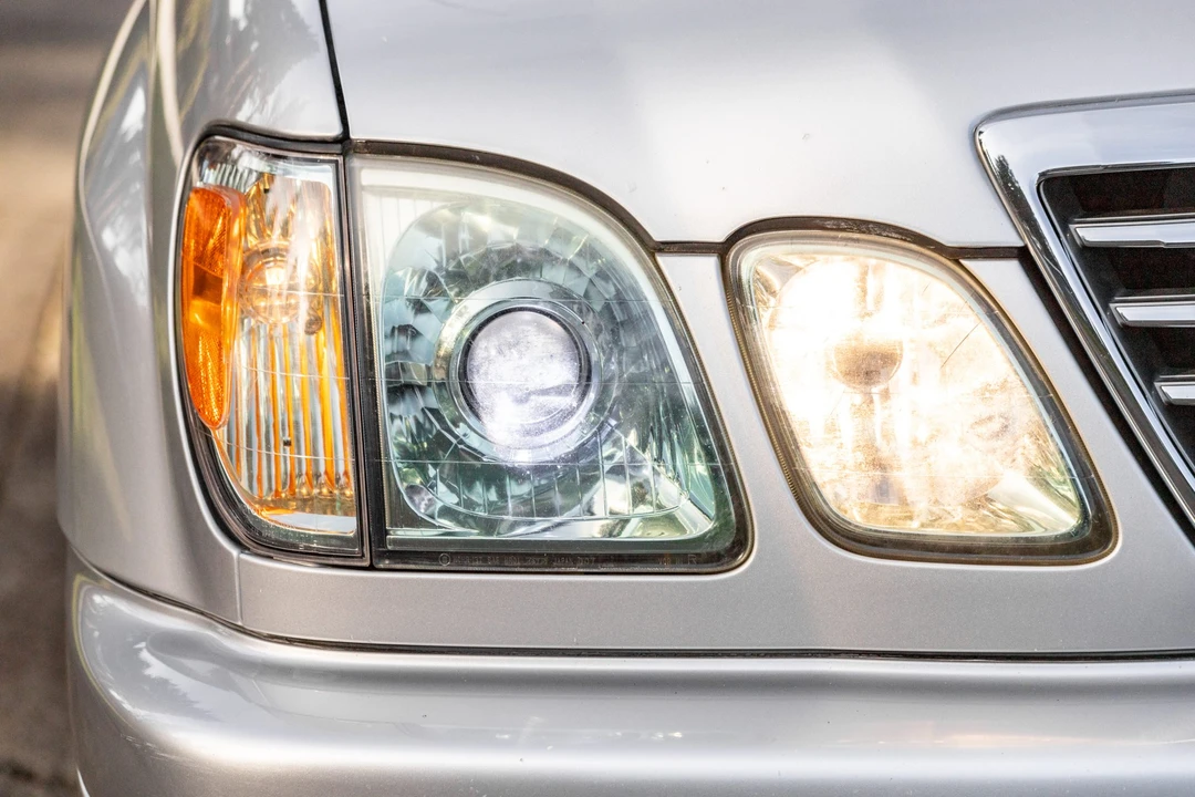 2006 Lexus LX 2nd Gen - Image 22 of 31