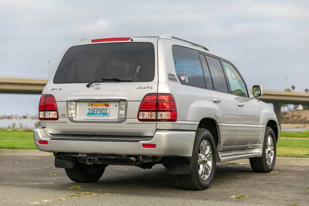2006 Lexus LX 2nd Gen - Image 7 of 31