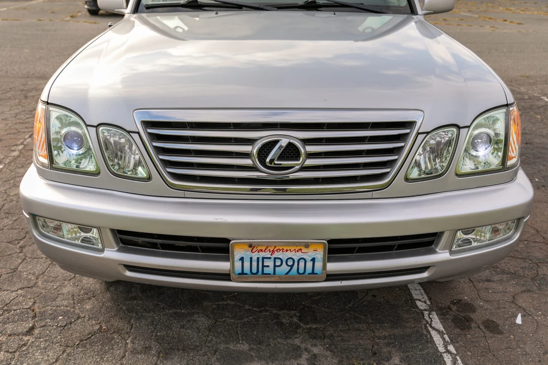 2006 Lexus LX 2nd Gen - Image 13 of 31