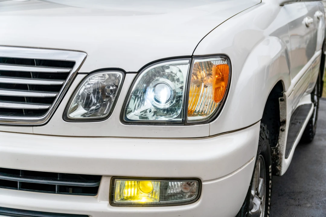 2006 Lexus LX 2nd Gen - Image 15 of 31