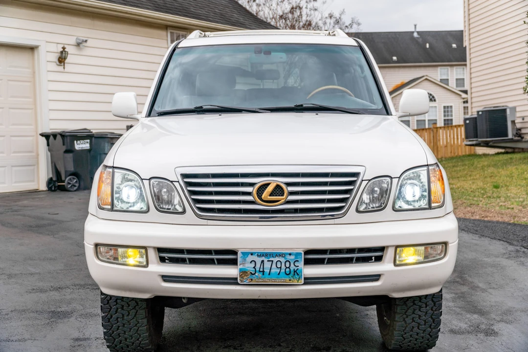 2006 Lexus LX 2nd Gen - Image 9 of 31