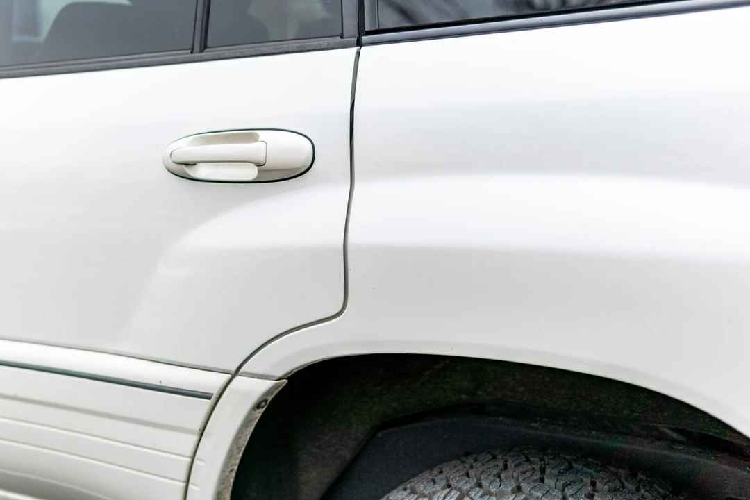 2006 Lexus LX 2nd Gen - Image 21 of 31
