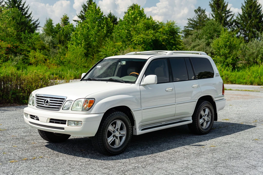 2006 Lexus LX 2nd Gen - Image 9 of 31