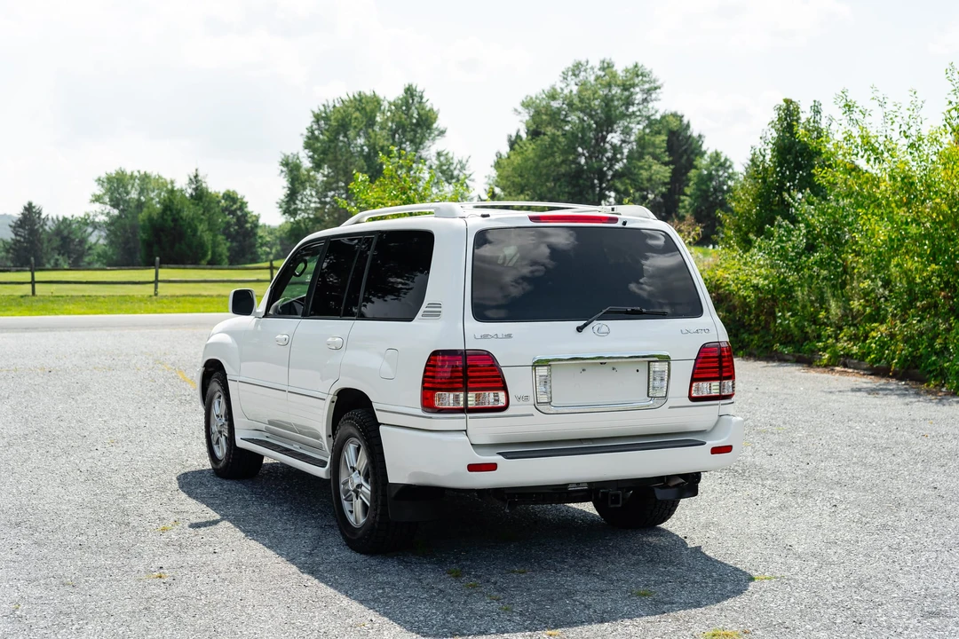 2006 Lexus LX 2nd Gen - Image 24 of 31