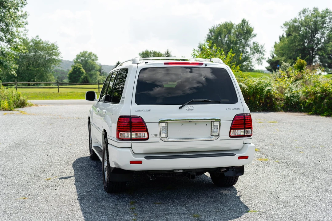 2006 Lexus LX 2nd Gen - Image 25 of 31