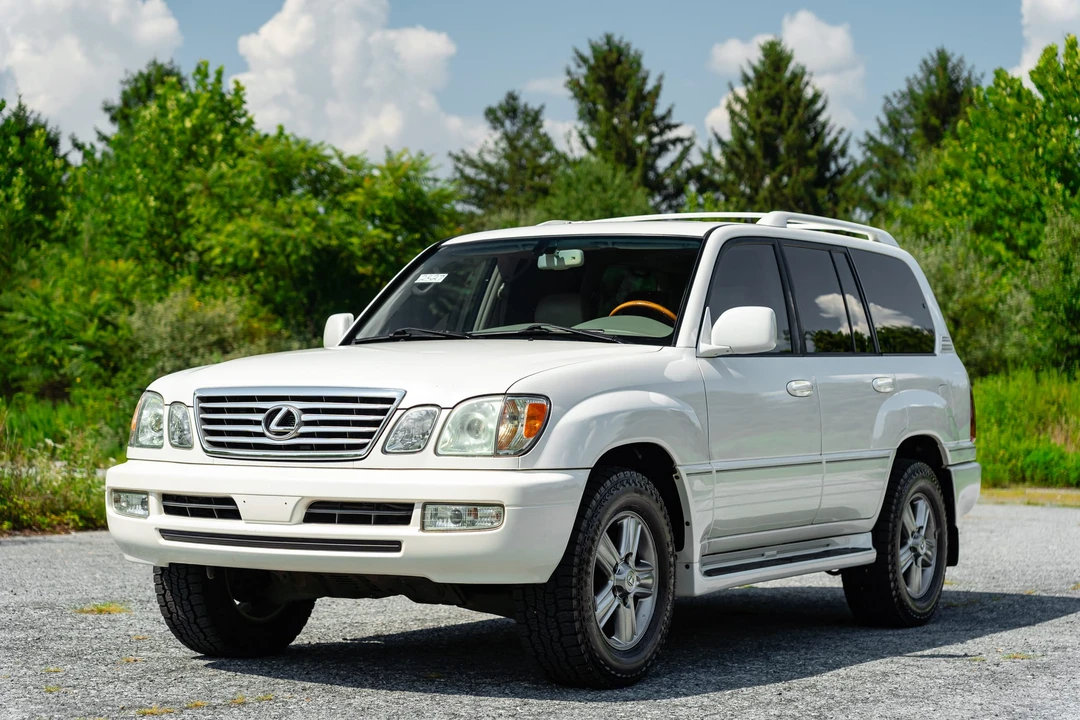 2006 Lexus LX 2nd Gen - Image 7 of 31