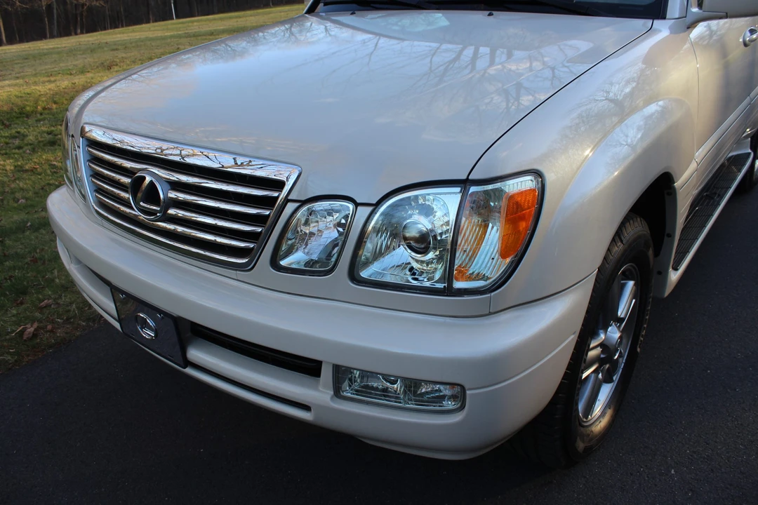 2006 Lexus LX 2nd Gen - Image 20 of 31