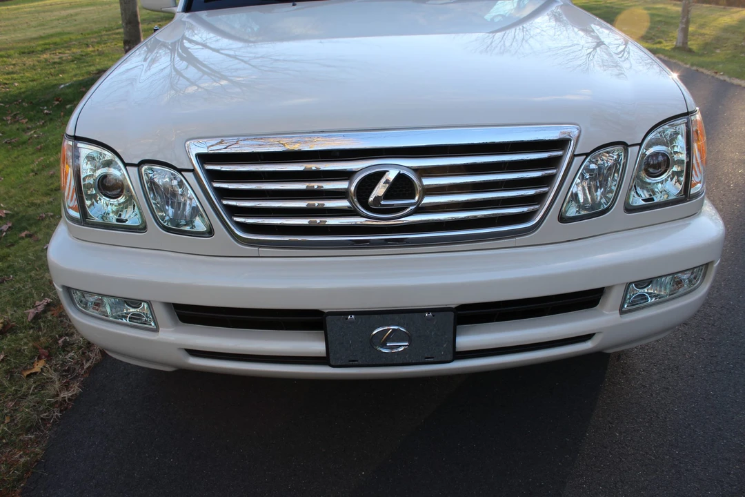 2006 Lexus LX 2nd Gen - Image 21 of 31