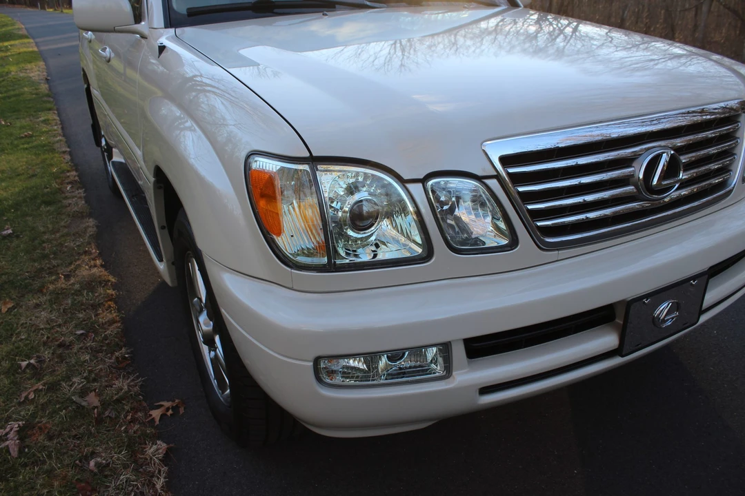 2006 Lexus LX 2nd Gen - Image 22 of 31
