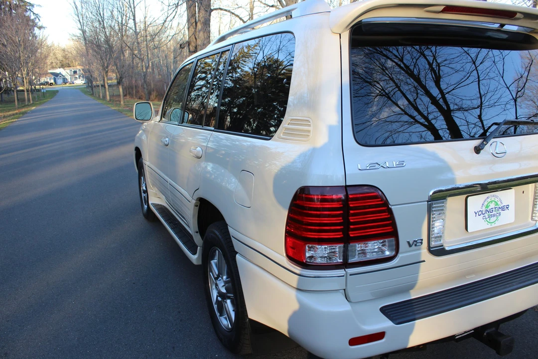 2006 Lexus LX 2nd Gen - Image 29 of 31