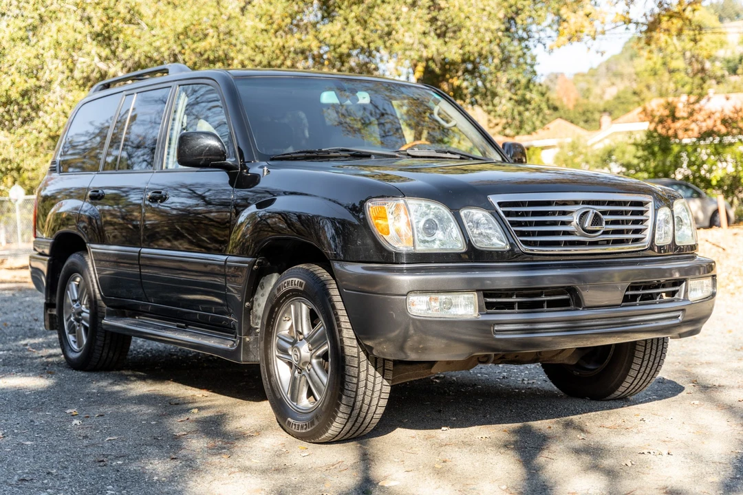2006 Lexus LX 2nd Gen - Image 8 of 31