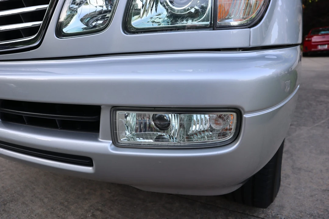 2006 Lexus LX 2nd Gen - Image 23 of 31