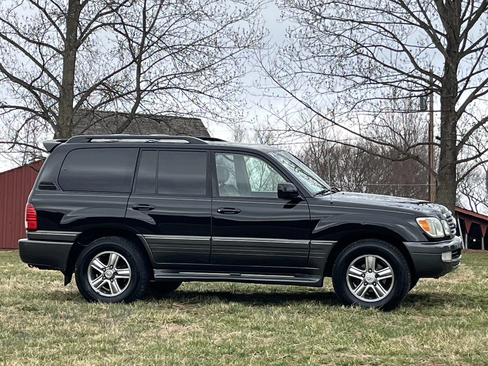 2006 Lexus LX 2nd Gen - Image 31 of 31