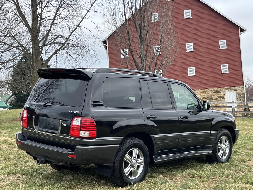2006 Lexus LX 2nd Gen - Image 25 of 31
