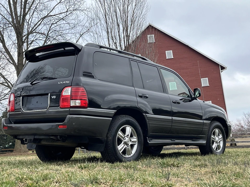 2006 Lexus LX 2nd Gen - Image 24 of 31
