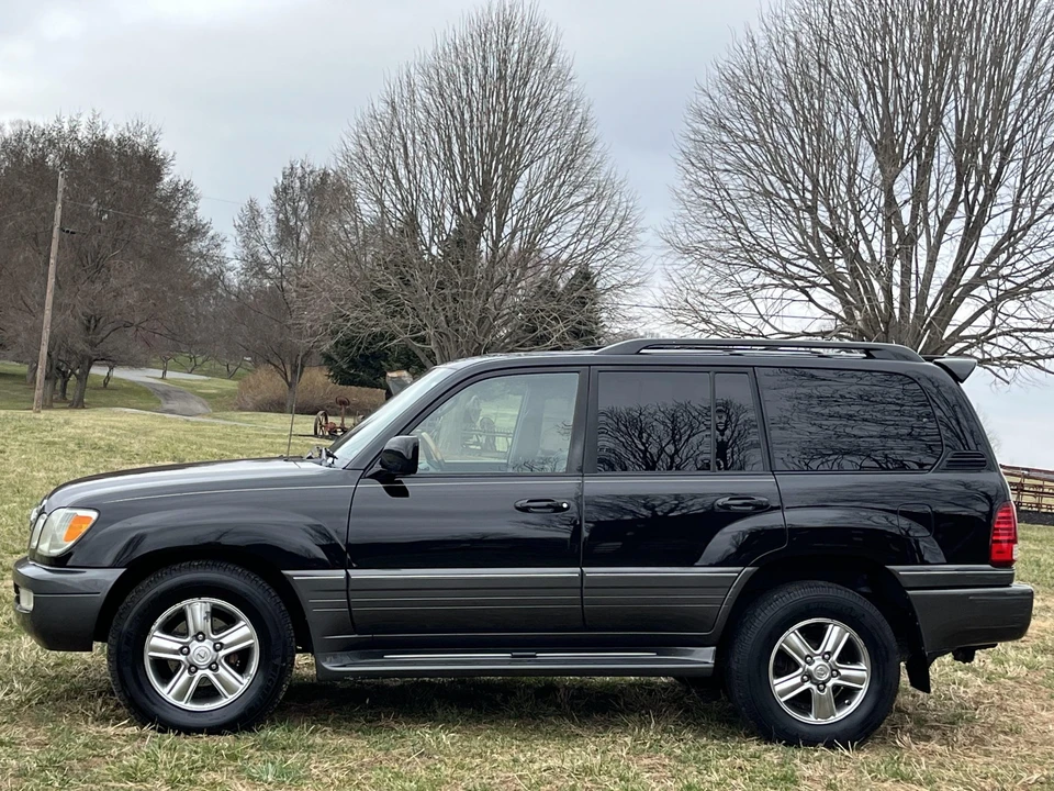 2006 Lexus LX 2nd Gen - Image 14 of 31