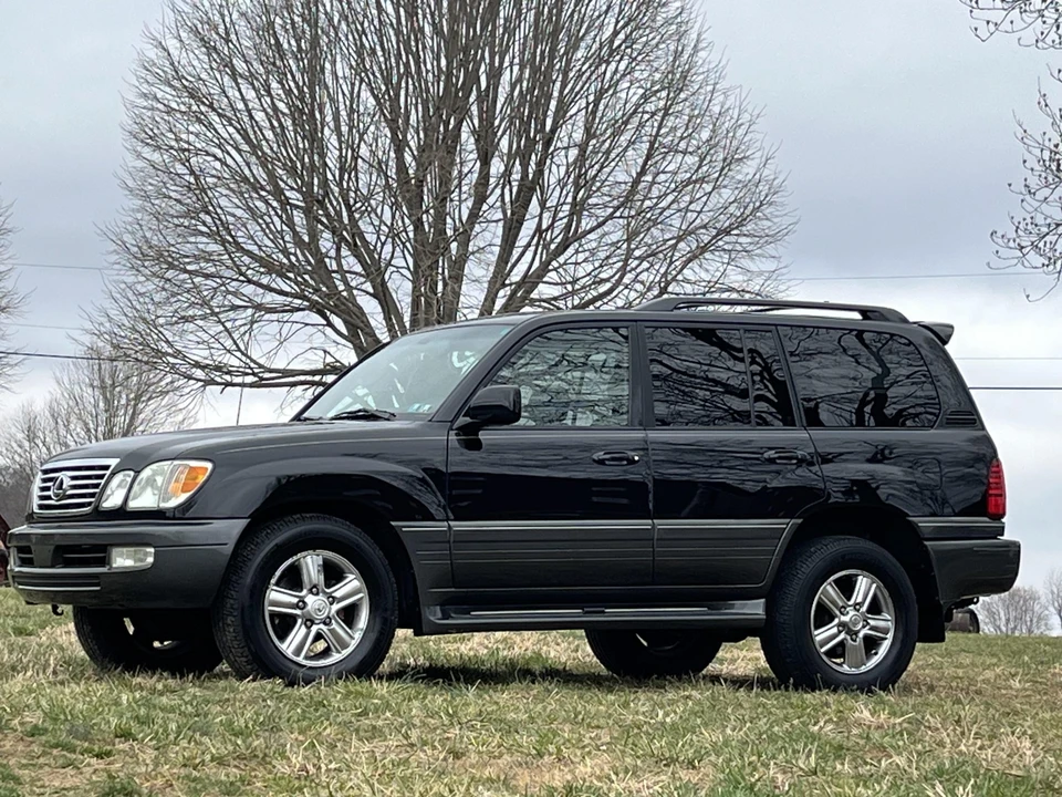 2006 Lexus LX 2nd Gen - Image 8 of 31