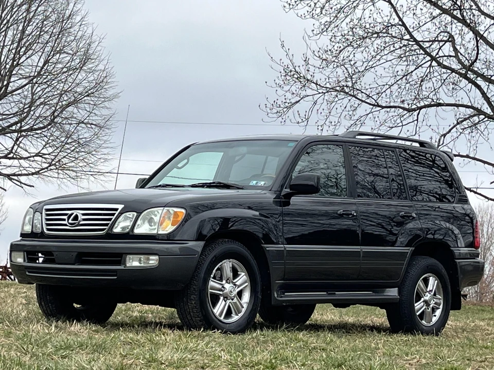 2006 Lexus LX 2nd Gen - Image 5 of 31