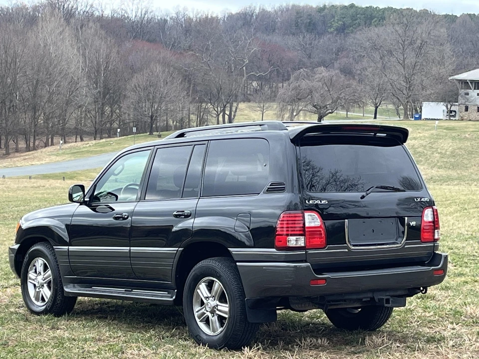 2006 Lexus LX 2nd Gen - Image 19 of 31