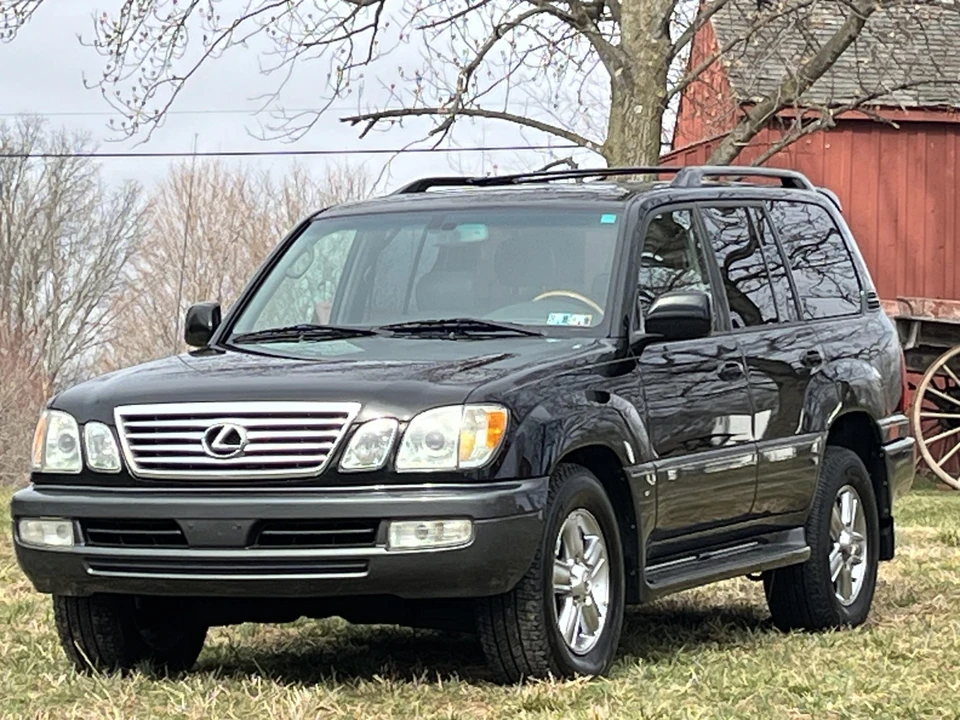 2006 Lexus LX 2nd Gen - Image 4 of 31
