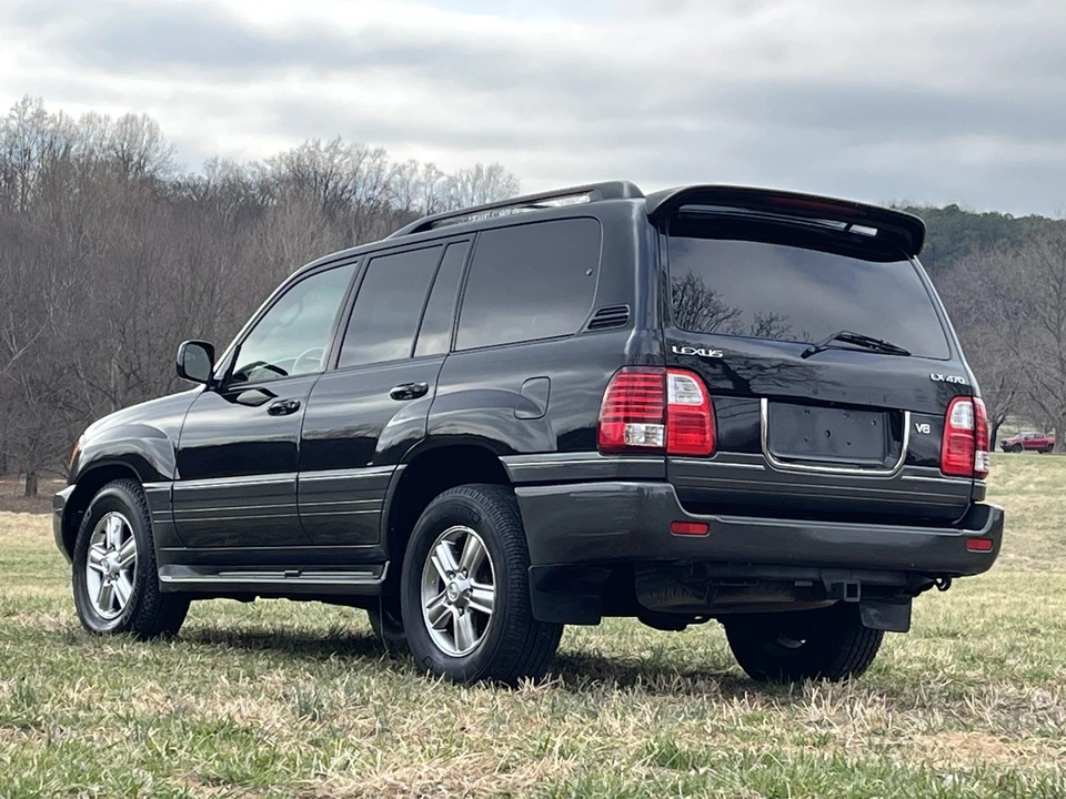 2006 Lexus LX 2nd Gen - Image 18 of 31