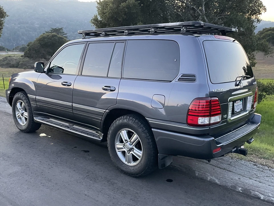 2006 Lexus LX 2nd Gen - Image 20 of 31