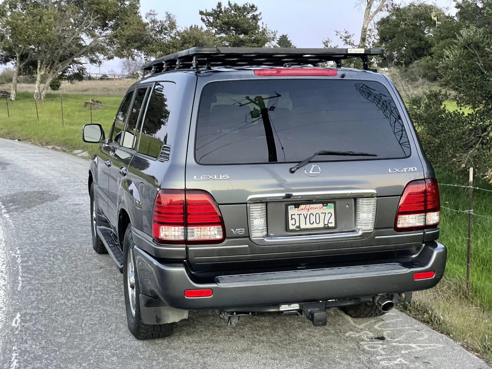 2006 Lexus LX 2nd Gen - Image 17 of 31