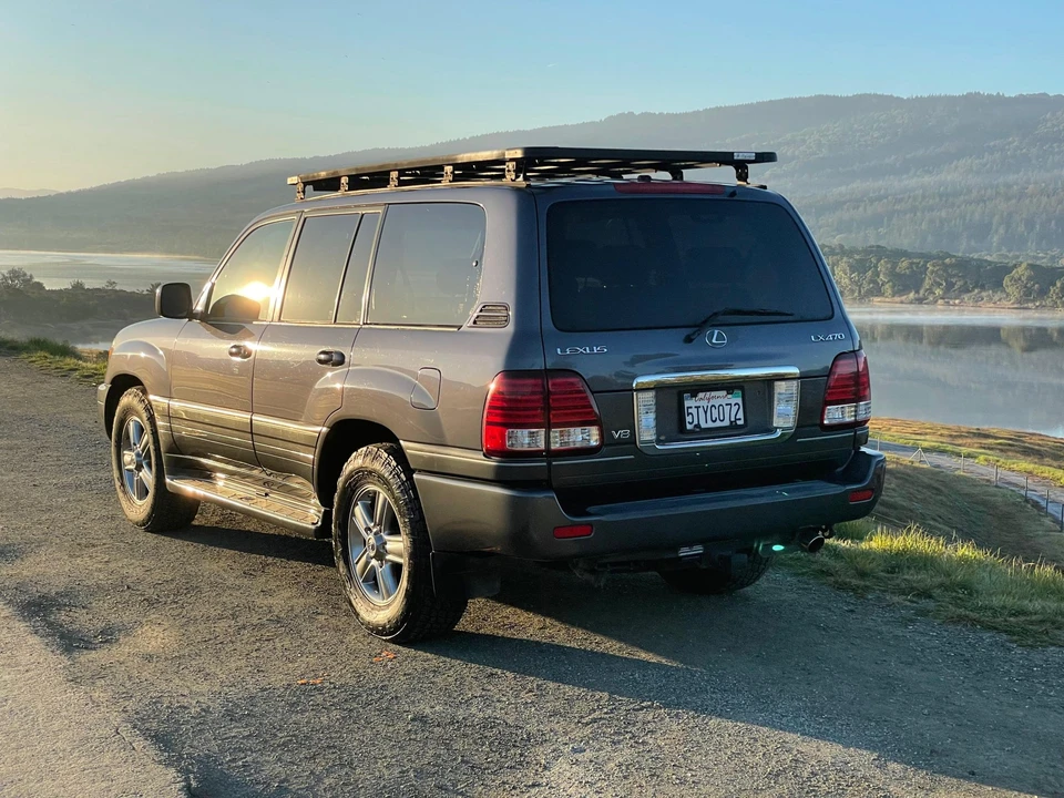 2006 Lexus LX 2nd Gen - Image 21 of 31