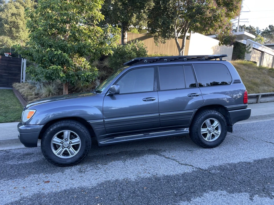 2006 Lexus LX 2nd Gen - Image 30 of 31
