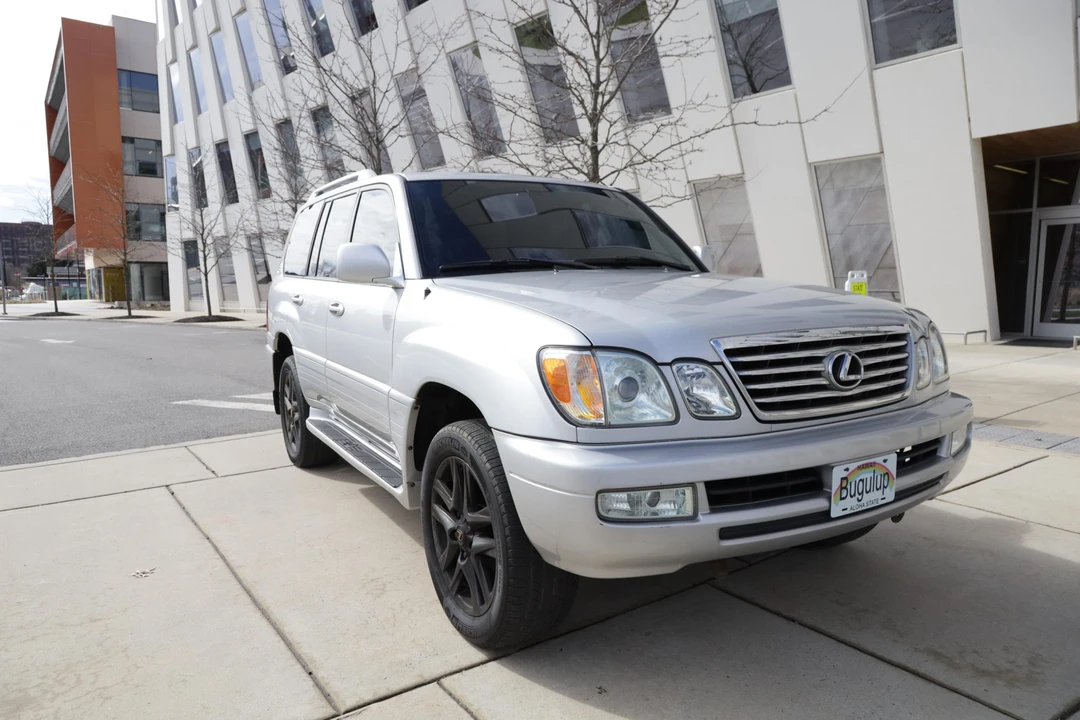 2006 Lexus LX 2nd Gen - Image 18 of 31