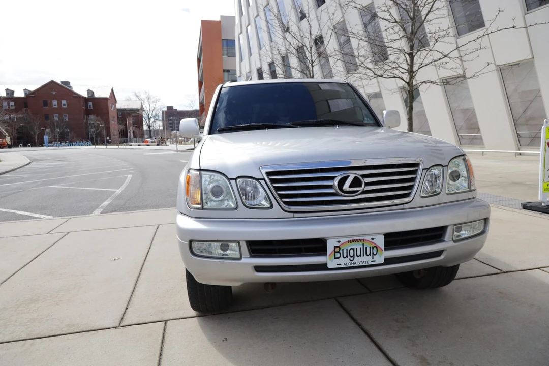 2006 Lexus LX 2nd Gen - Image 15 of 31